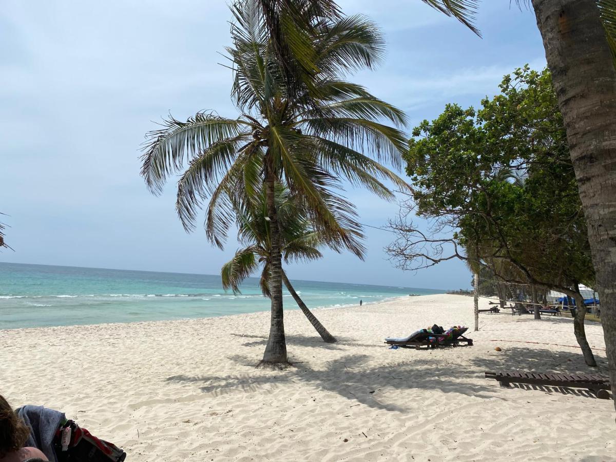 Private Backdoor Villa With Big Swimming Pool And Services Of Chef Included Diani Beach Esterno foto